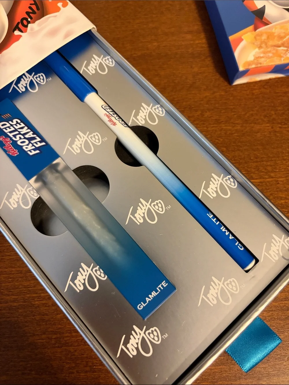 Glamlite kellogg’s frosted
